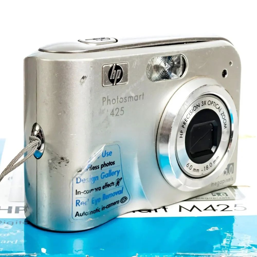 HP Photosmart M425 Digital Camera 5.0MP 3x Optical Zoom Silver Tested Working